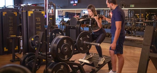 Les clés pour bien choisir son coach de musculation et atteindre ses objectifs
